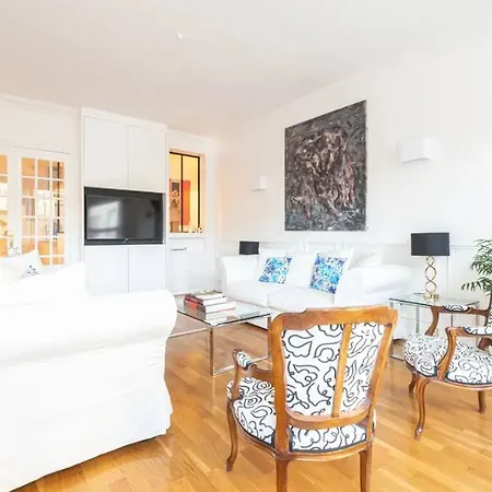 Apartment Grand Familial Paris